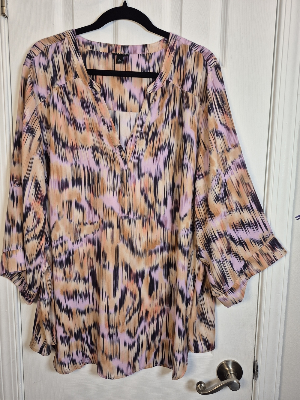 Torrid Harper Georgette Blouse 3/4 Roll-Tab Sleeve Multicolor Ikat Plus Size 4 - Picture 2 of 8